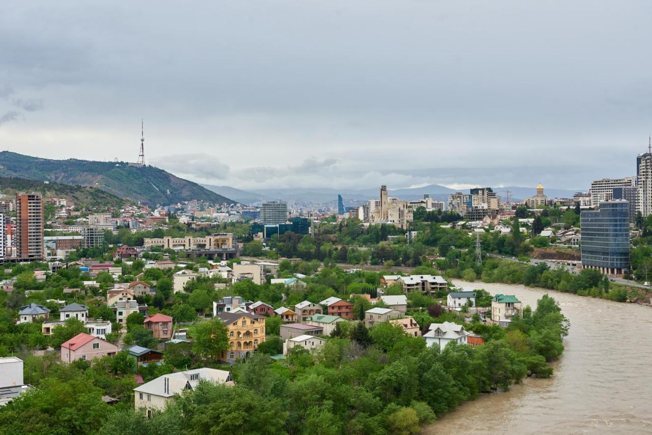 Apartment By The River Tbilisi ภายนอก รูปภาพ